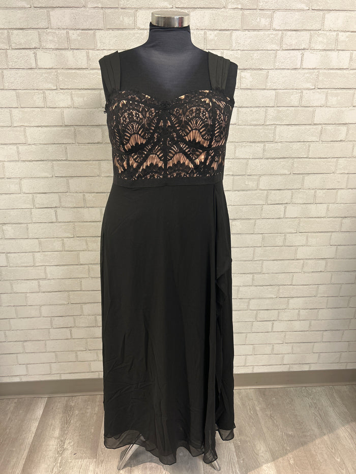 Black City Chic Formal Dress