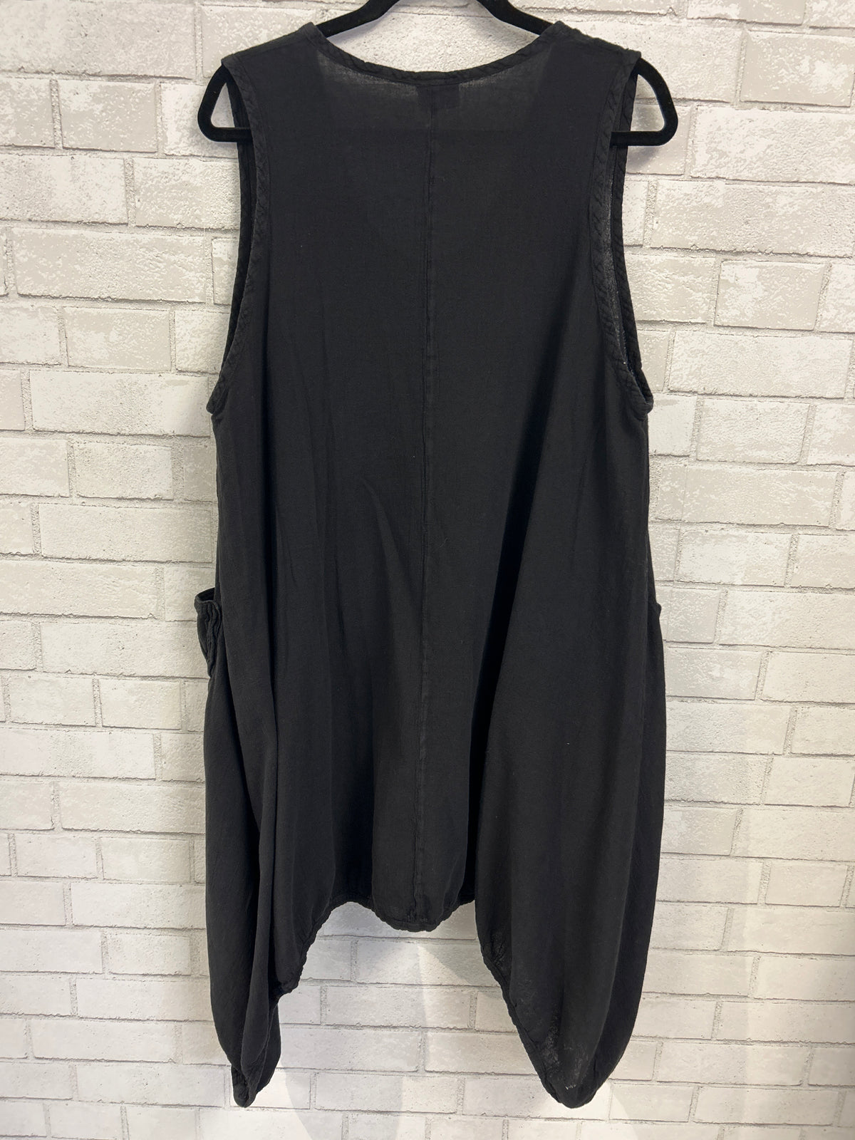 Black Popover Vest - OMG