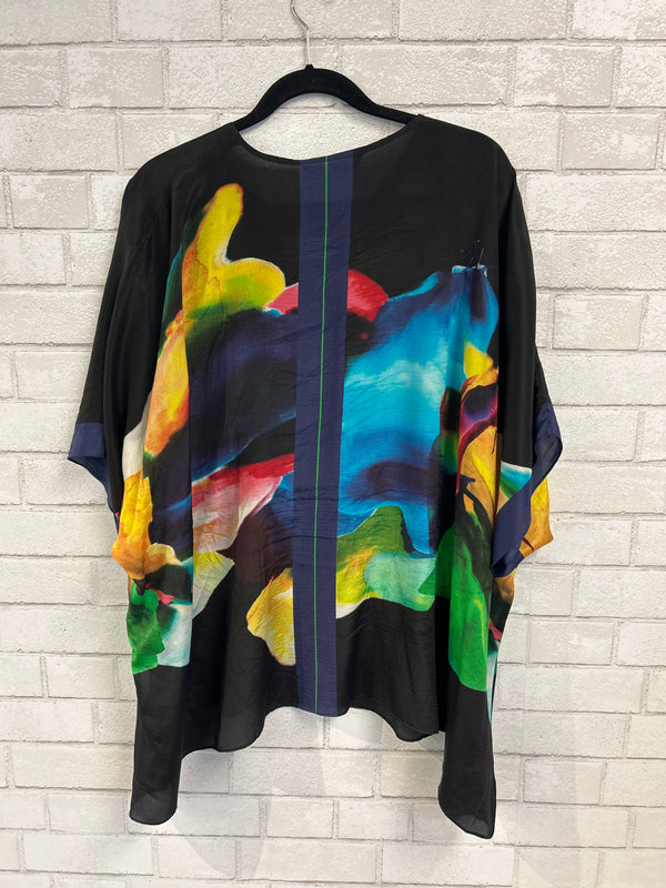 Abstract Printed Topper - Cocoon House