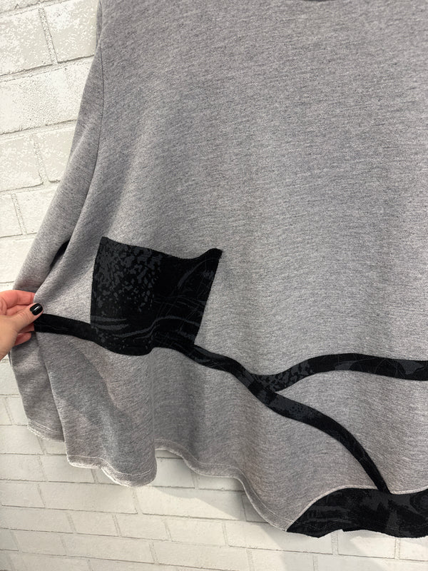 Grey/Black Sweatshirt - Chalet