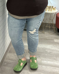 Mid-Rise Destroyed Knee Cuffed Long Boyfriend Jean
