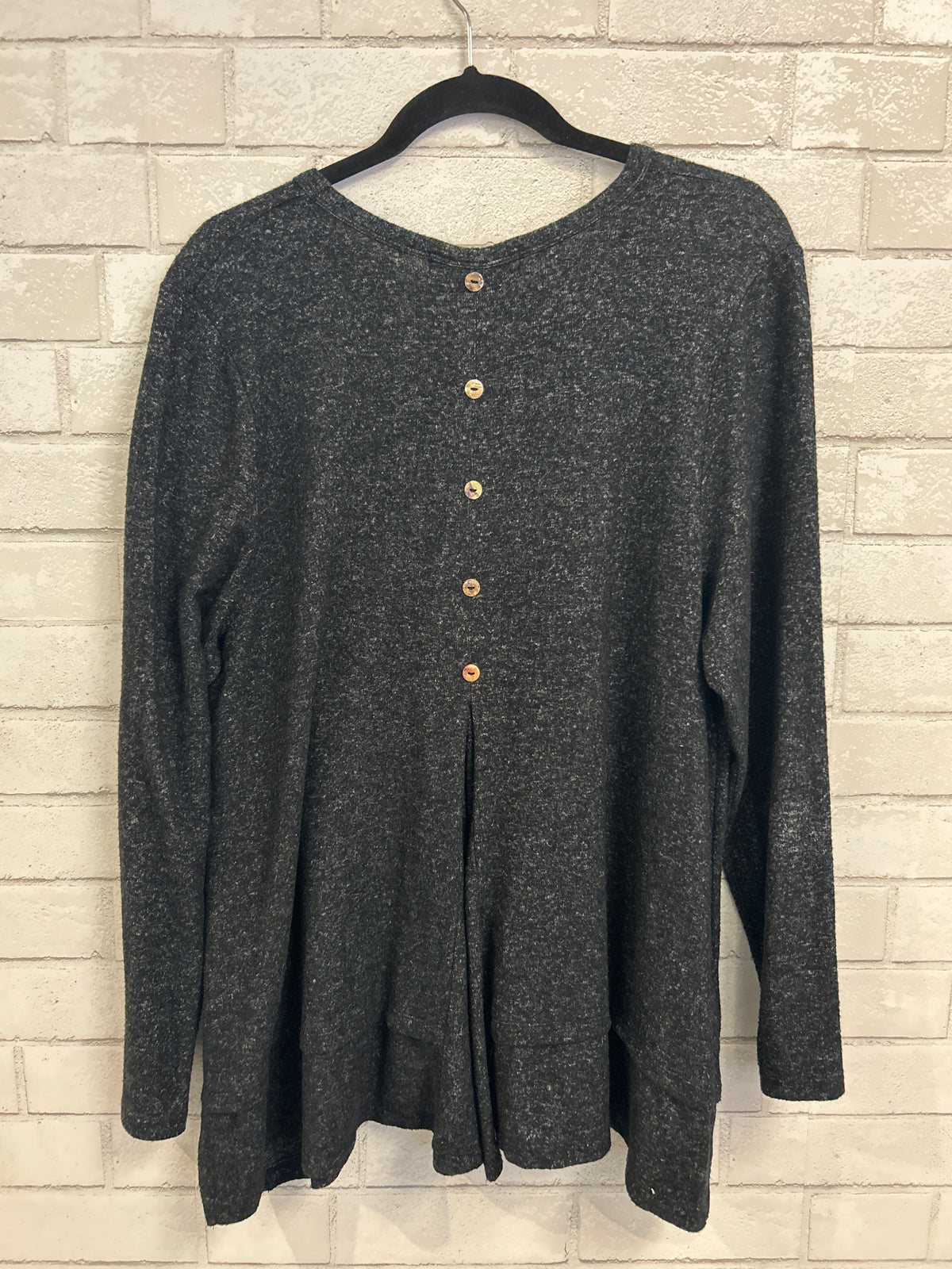 Black Speckled Button Back Top - Coin 1804