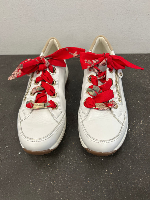 WHITE ARA SNEAKERS