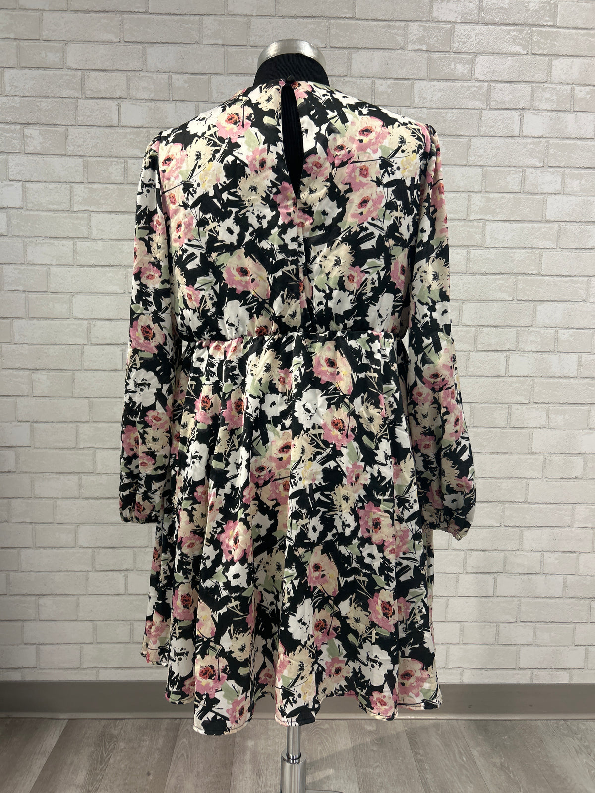 Floral V-Neck Dress - Torrid