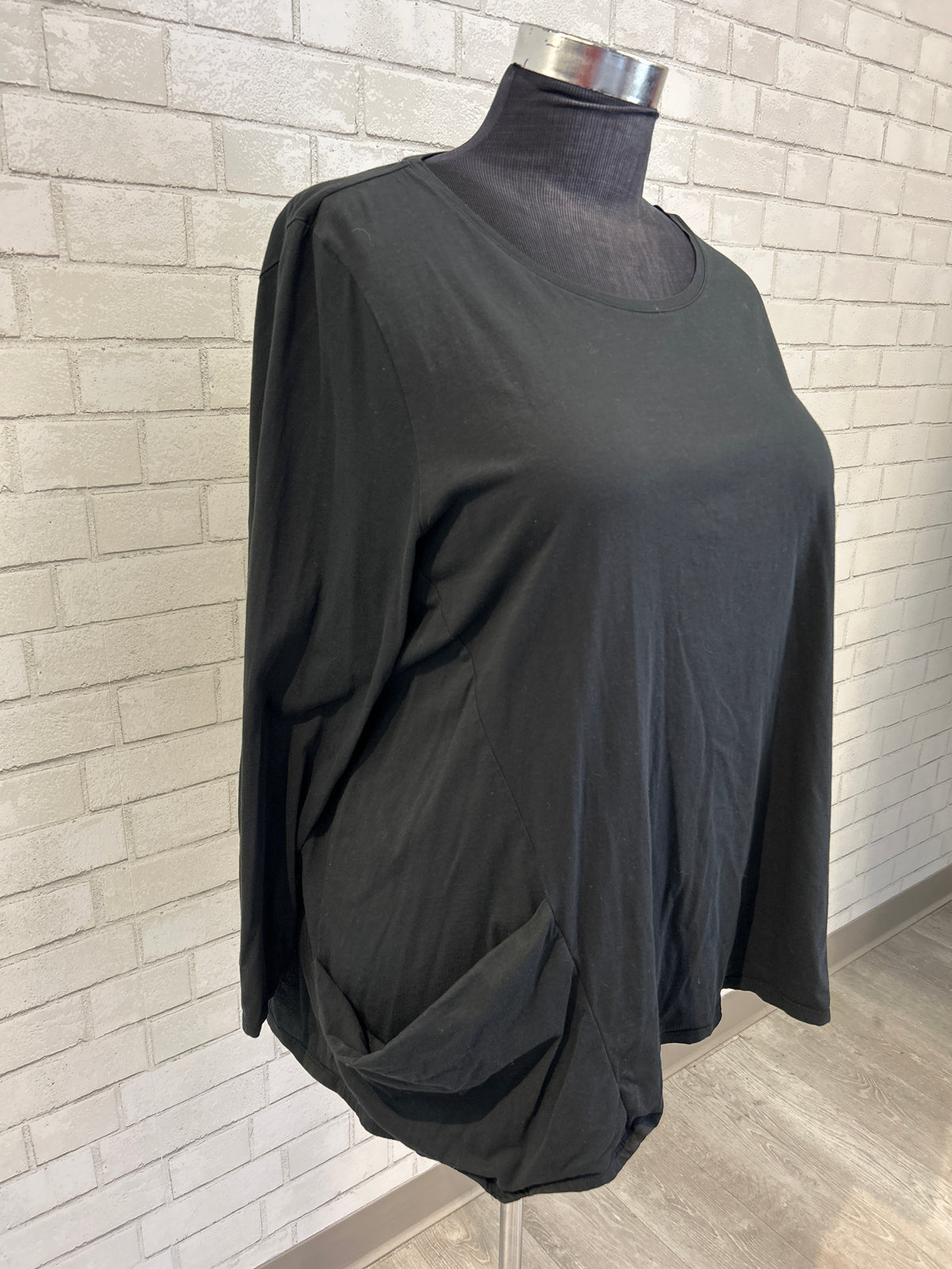 Black 1 Pocket Top - J.Jill