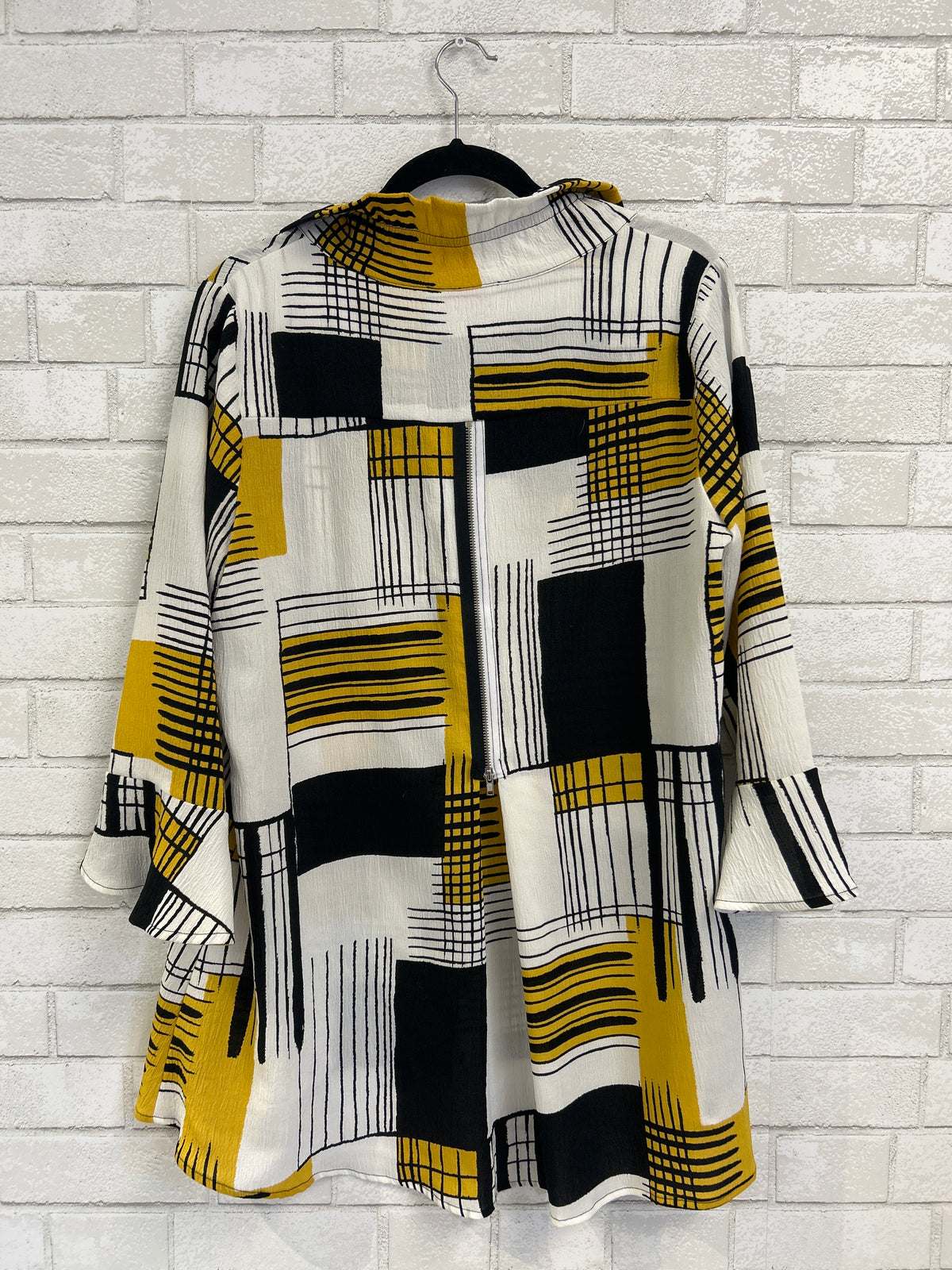 Black/White/Yellow Button Down - Pretty Woman