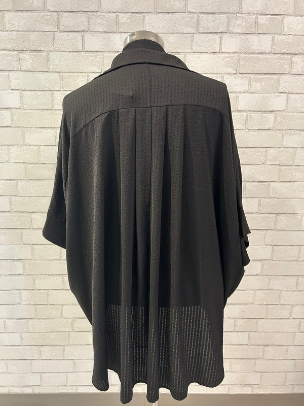 Black Hi-Low Button Front Top - Davi & Dani