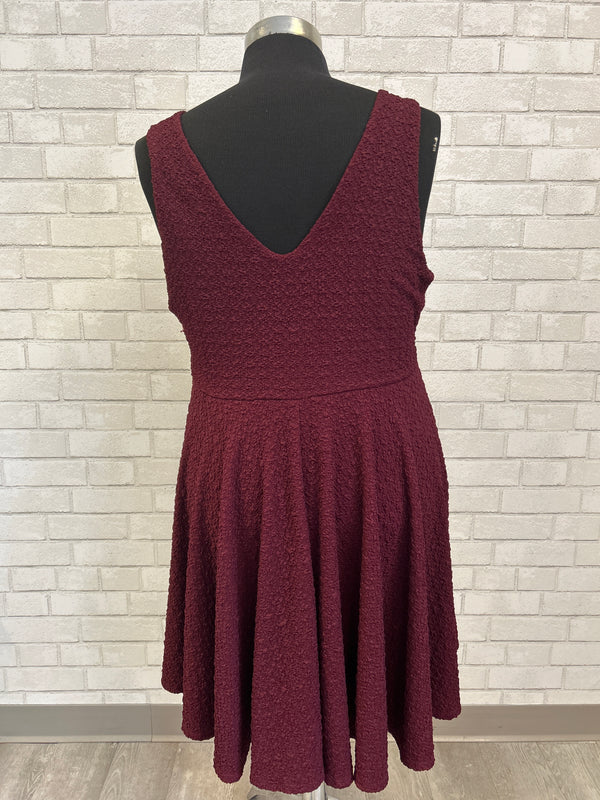 Burgundy Sleeveless Dress - Gilli