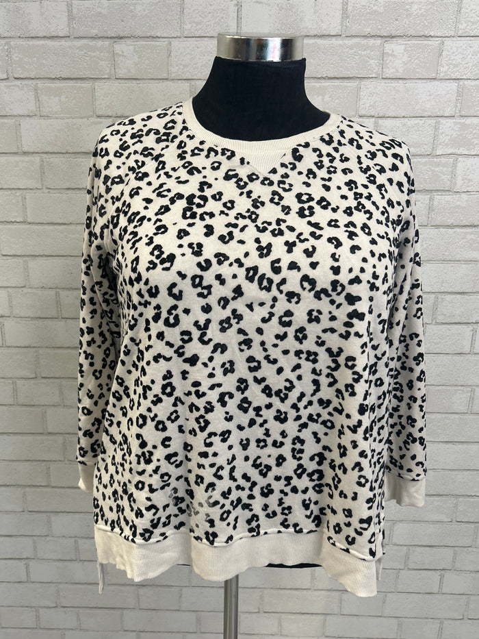 White/Black Leopard Pullover - Jane + Delaney