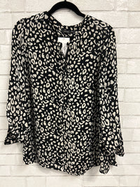 Black & White Cheetah Zipper Blouse - APT 9