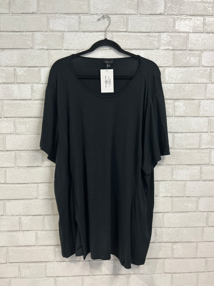 Black Scoop T-Shirt - J.Jill