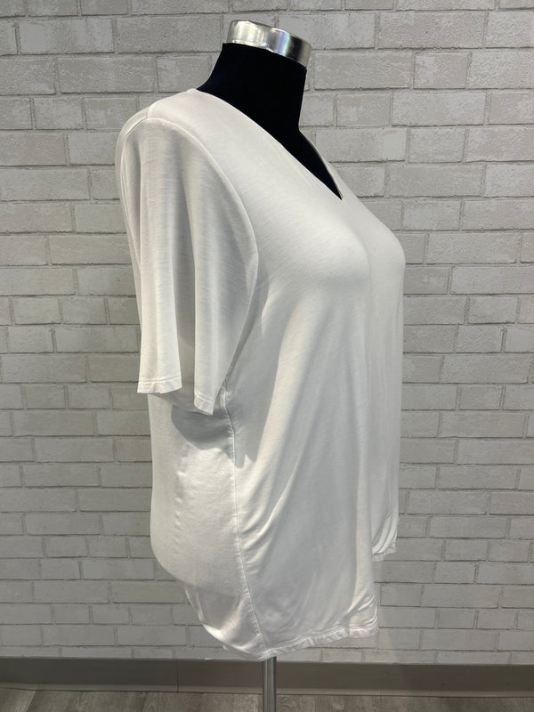 White V-Neck - Yesta