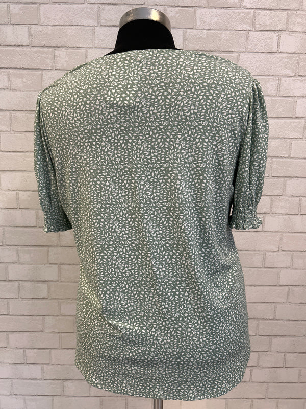 Green Print V-Neck Top - Adrianna Papel