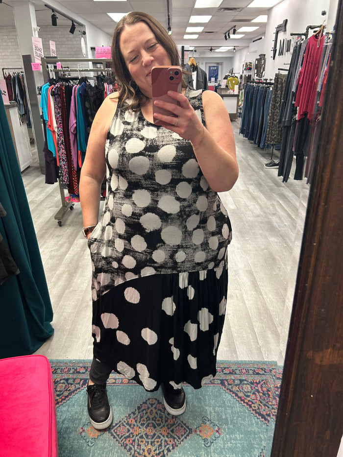 Black White Print Sleeveless Dress - Alembika