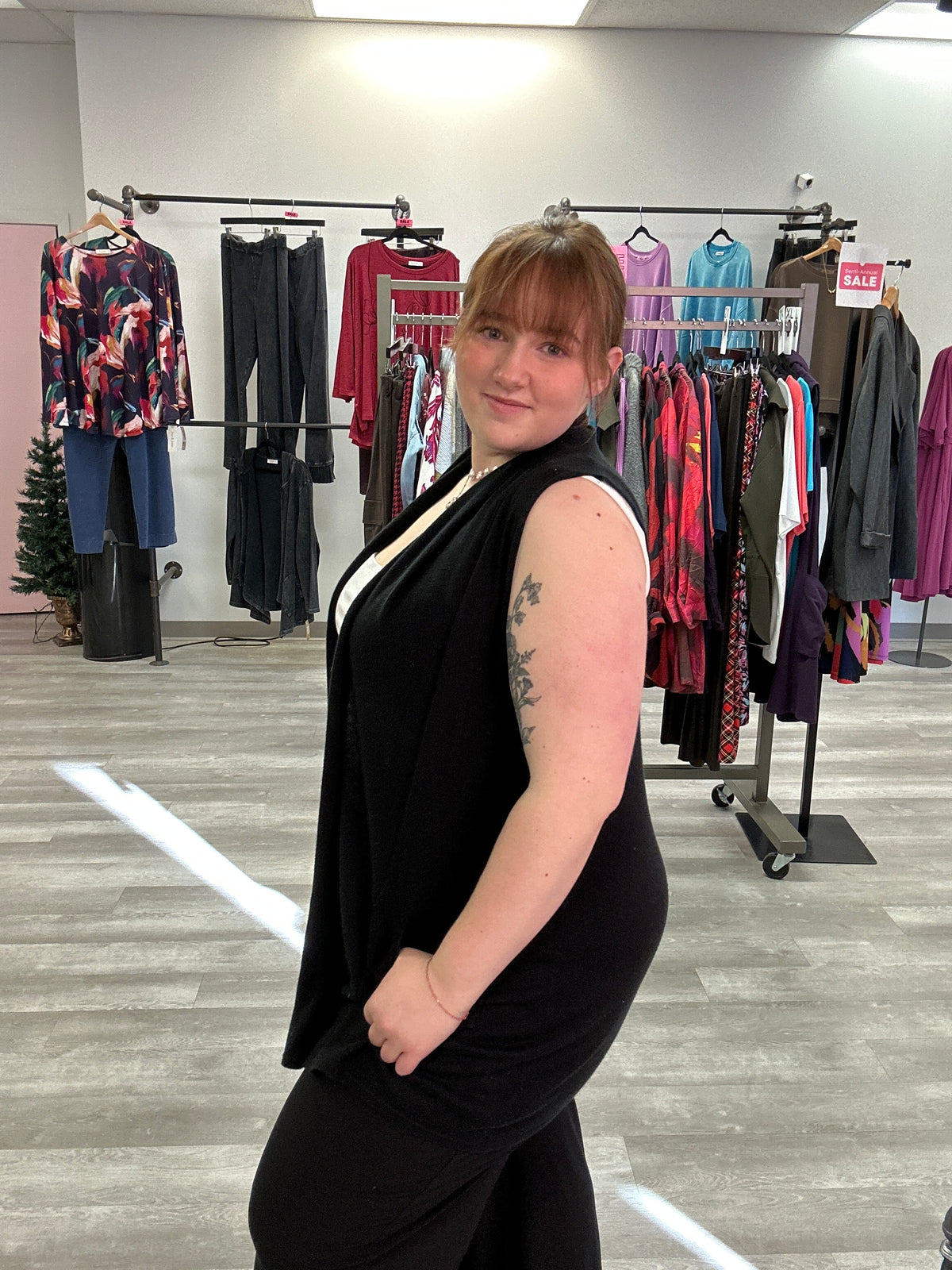 Black Pocket Vest - Fever