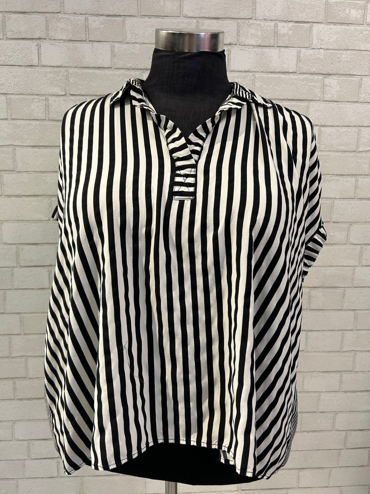 Black & White Mixed Strip Top - Jane + Delancey