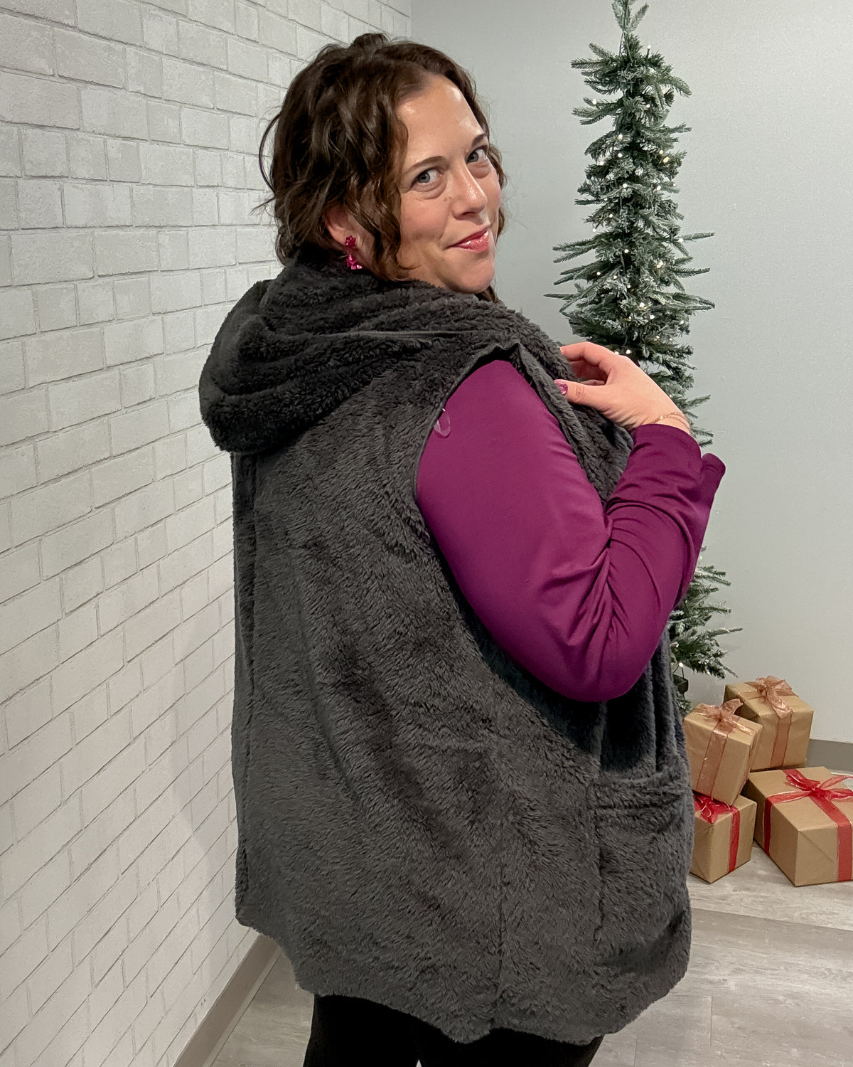 Cozy Fuzzy Vest | Charcoal