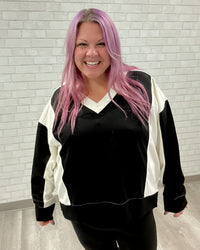 V-Neck Pullover | Black & White