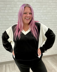 V-Neck Pullover | Black & White