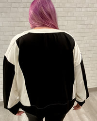 V-Neck Pullover | Black & White