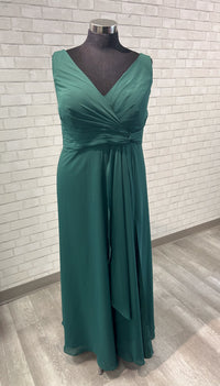 Lavetir Green Formal Gown