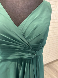 Lavetir Green Formal Gown