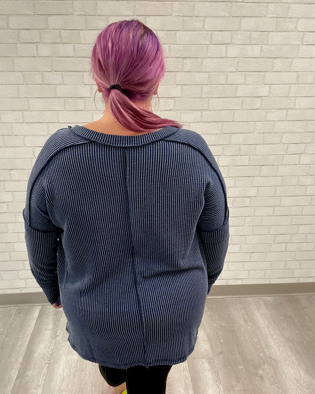 Raised Rib Long Sleeve V-Neck | Navy