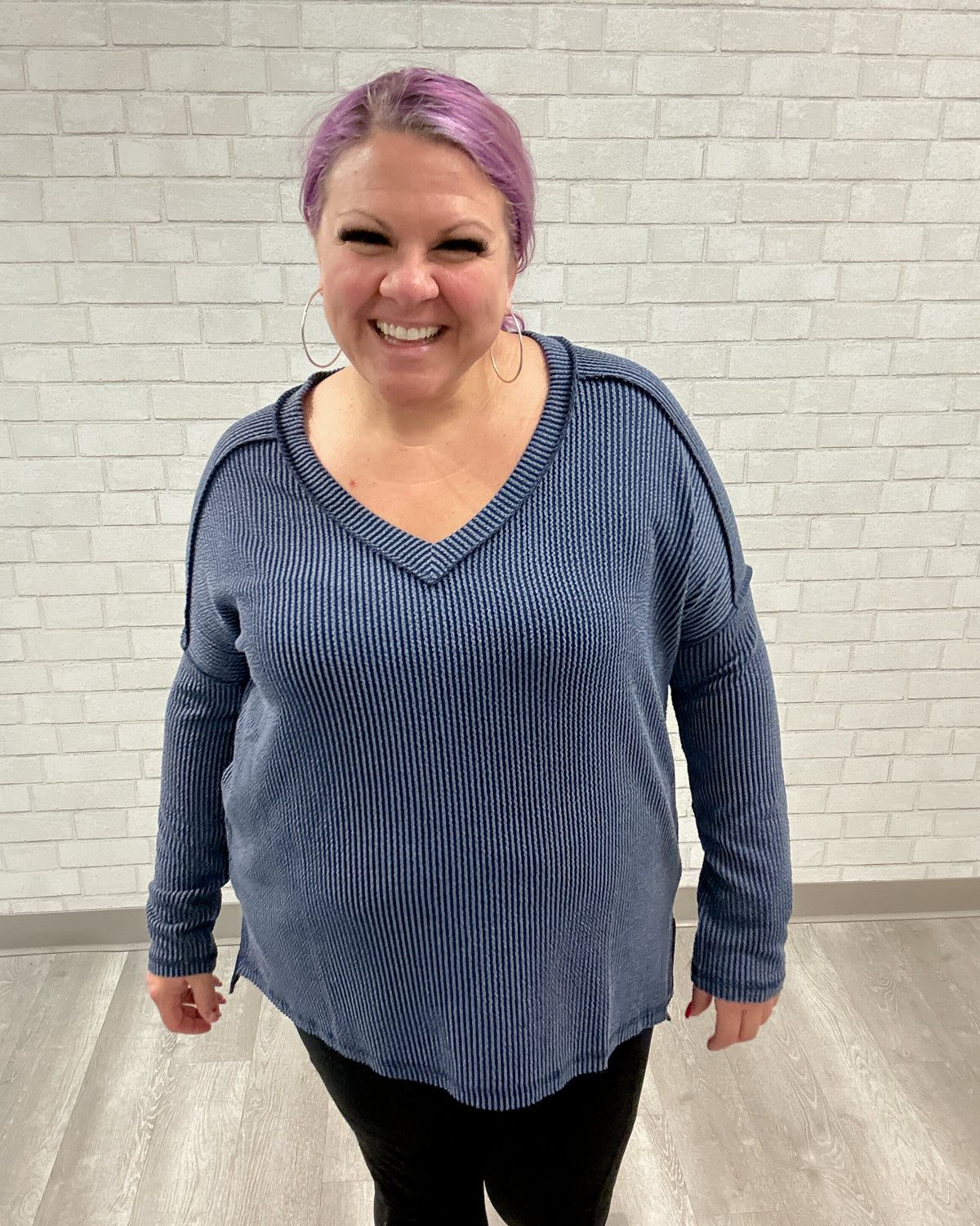 Raised Rib Long Sleeve V-Neck | Navy