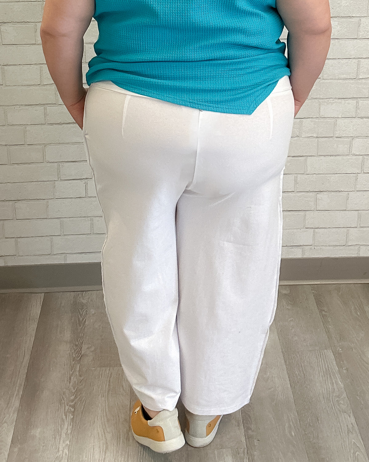 Classic Wide Leg Capri | White