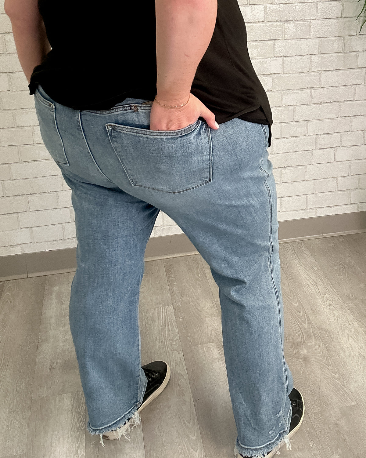 Mid-Rise Dad Jeans