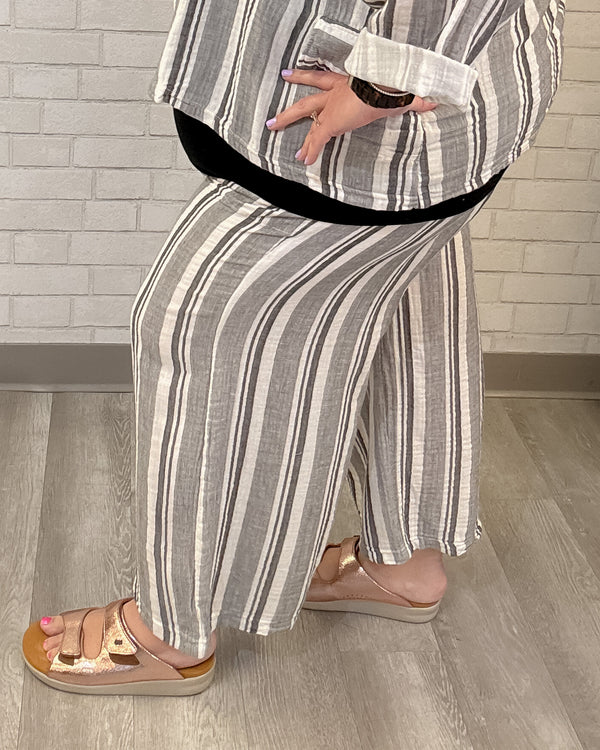 Cotton Striped Crop Pant | White