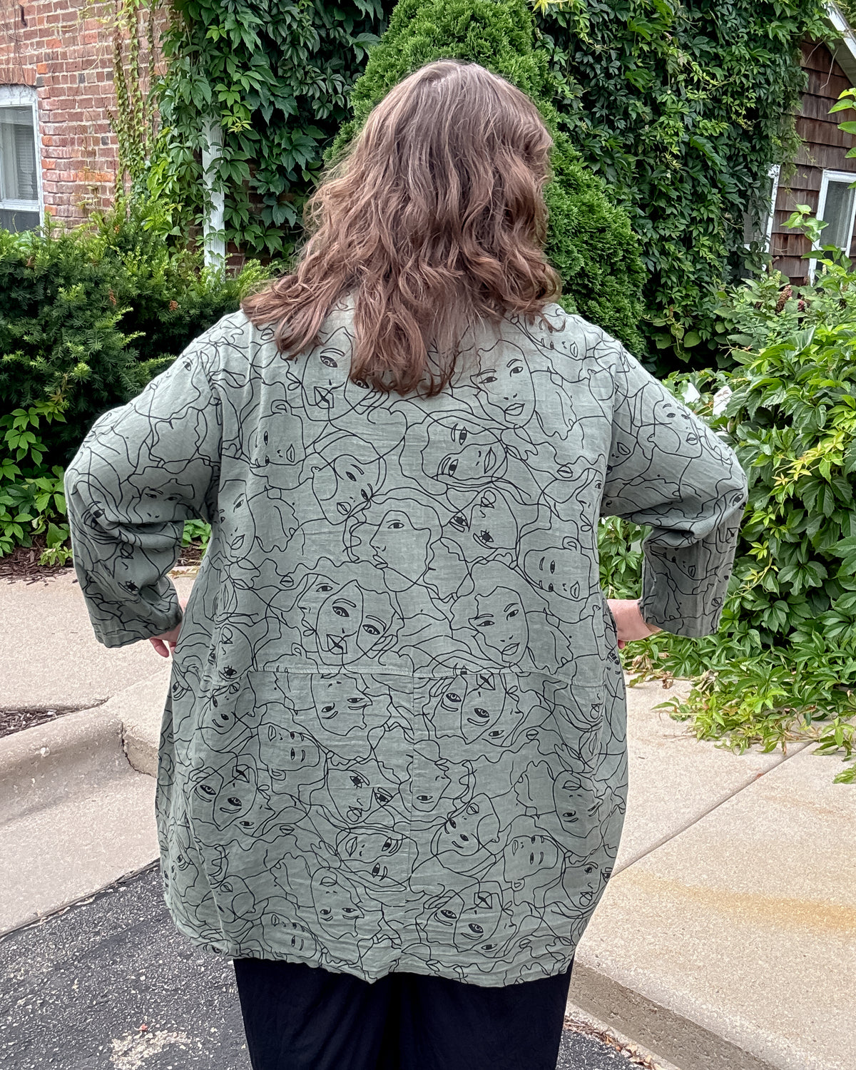 Faces Long Sleeve Shirt | Olive