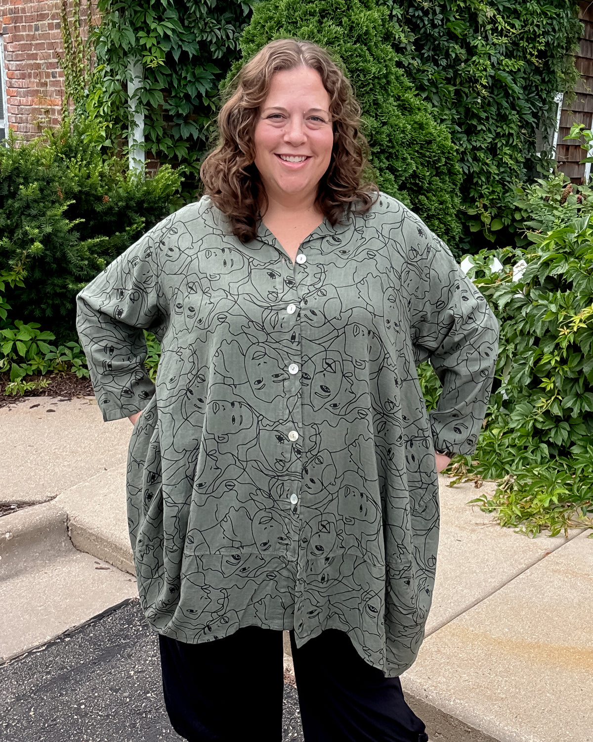 Faces Long Sleeve Shirt | Olive