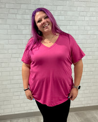 V-Neck Boyfriend Tee | Magenta