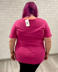 V-Neck Boyfriend Tee | Magenta